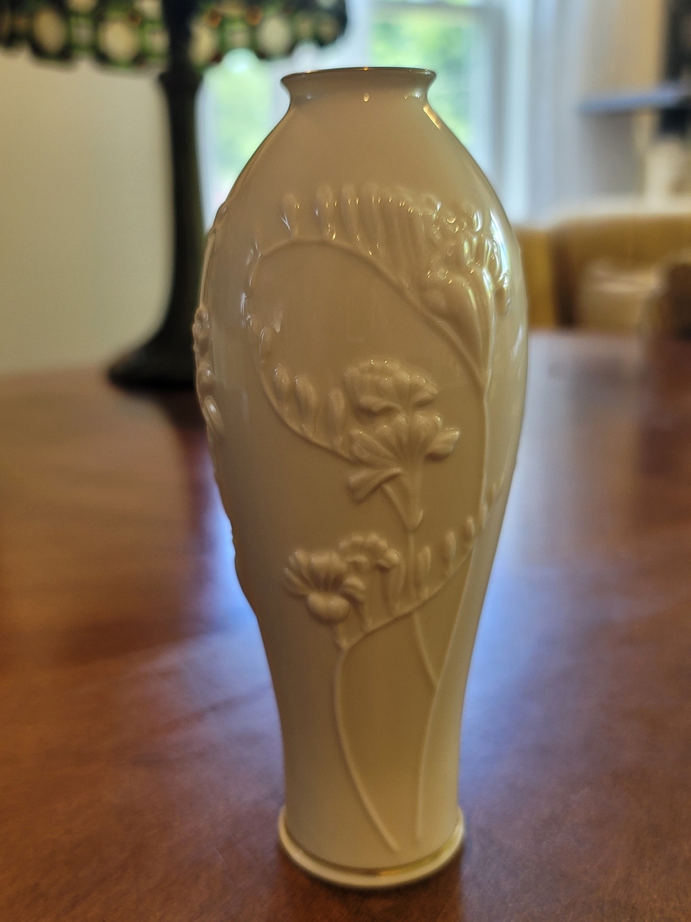 LENNOX Masterpiece Collection Porcelain Bud Vase Cream Floral 7 Inches